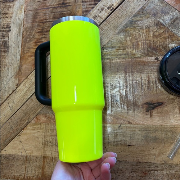 Open to offers! Stanley neon Yellow 30 oz Travel tumbler with Handle - Picture 5 of 6